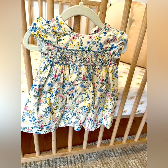 FLOWER DRESS 0-3M - Picture 1 of 1